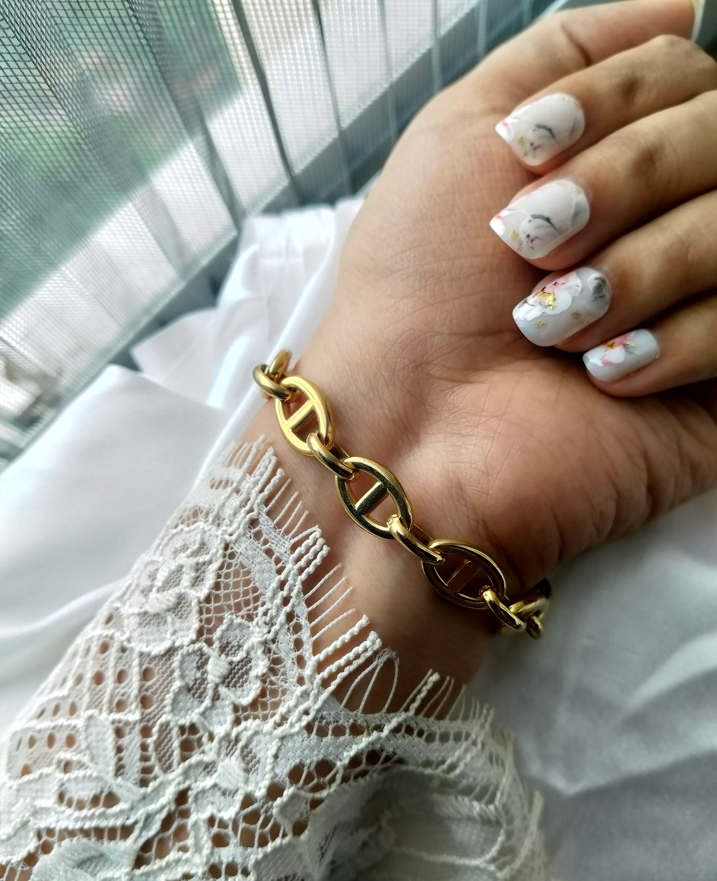 Raabta bracelet