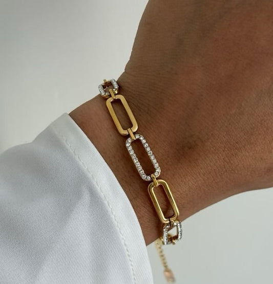 The Avenue Crystal Link Bracelet