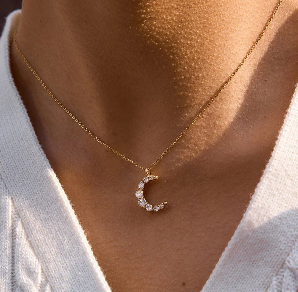 Chaand mera dil necklace