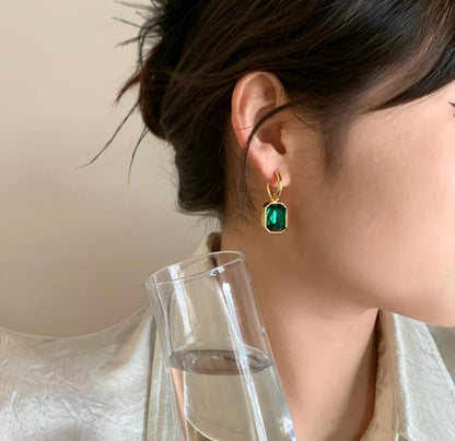 Emerald Aura Drop Huggies