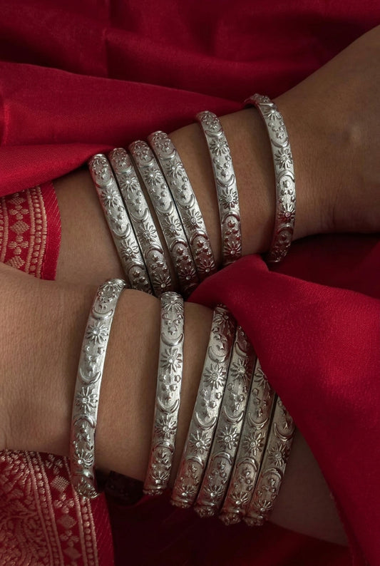 Gulbahar Engraved Silver Bangle bracelet