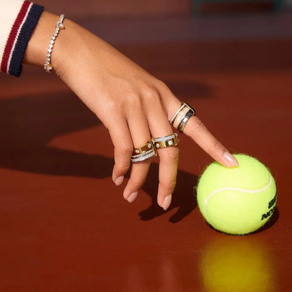 The Interlocked Unity Band