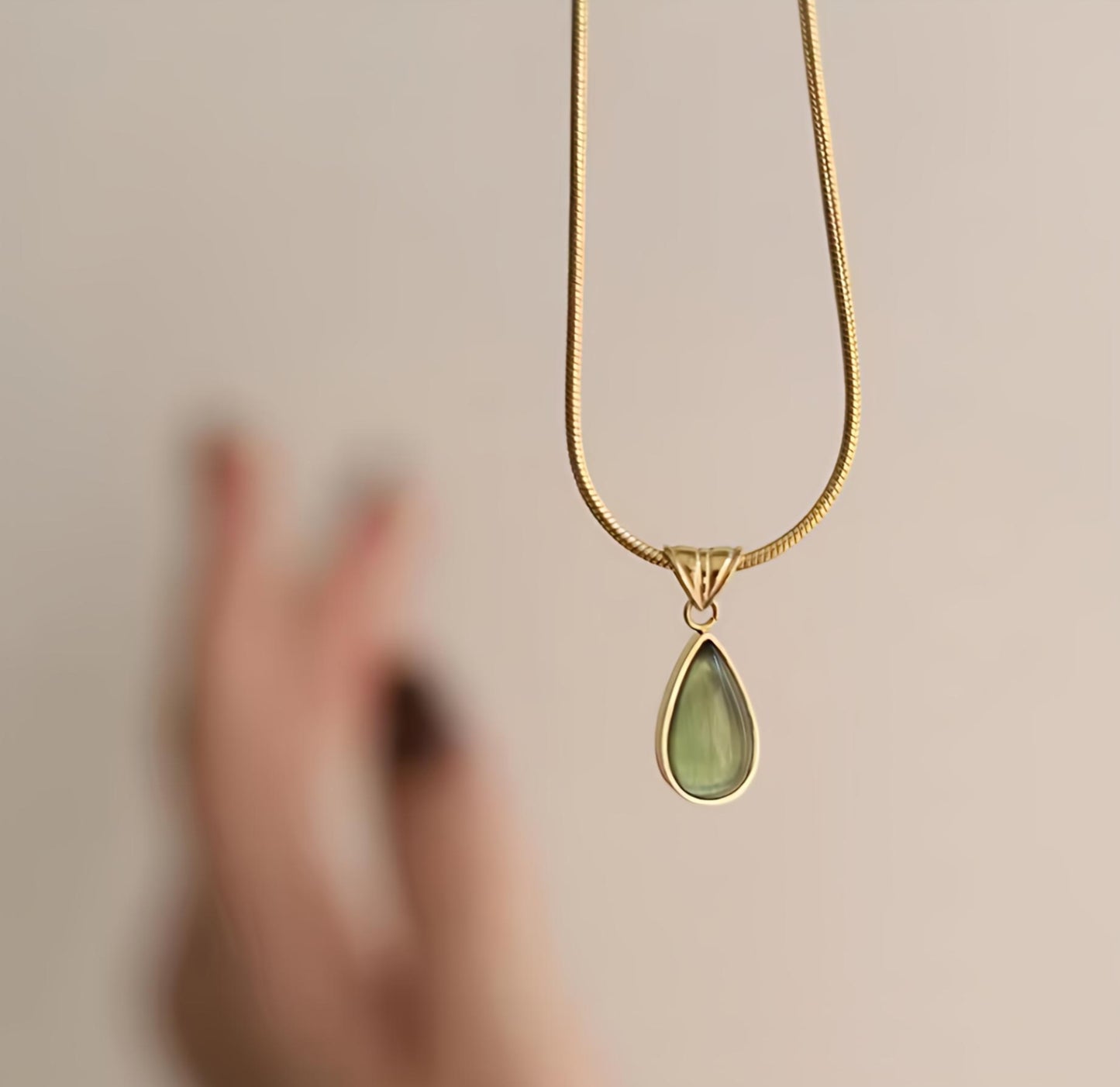 Zarina drop necklace
