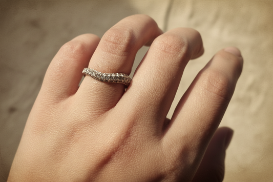 The Shimmering Wave Band ring