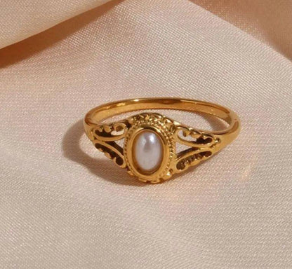 Vintage Pearl Filigree ring