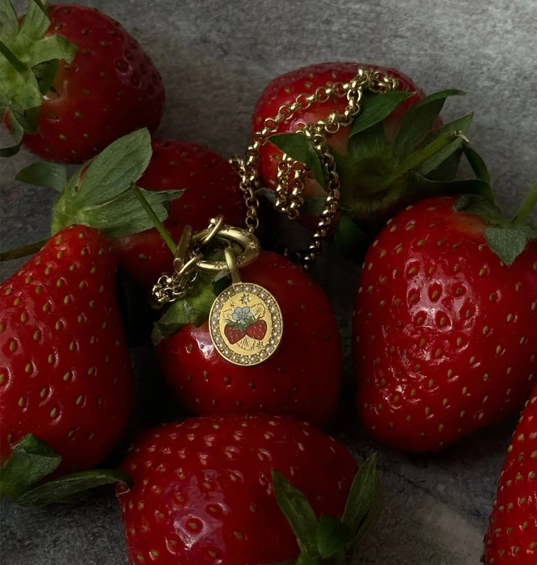 Vintage Strawberry Medallion Necklace 🍰