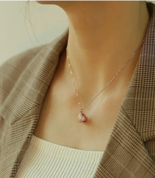 Oyster necklace