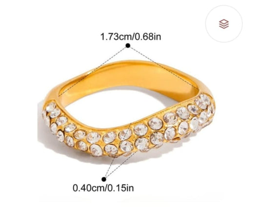 The Shimmering Wave Band ring