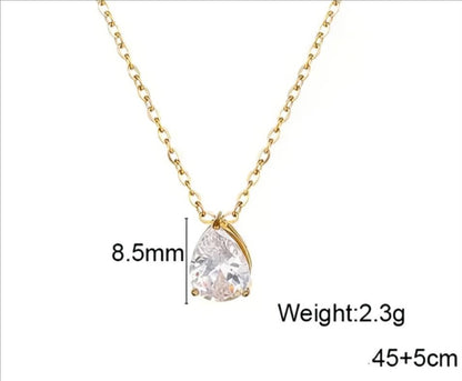 Solitaire necklaces (Oval/Pear)