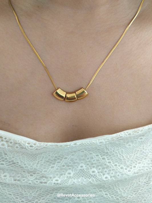 Trio Herringbone necklace
