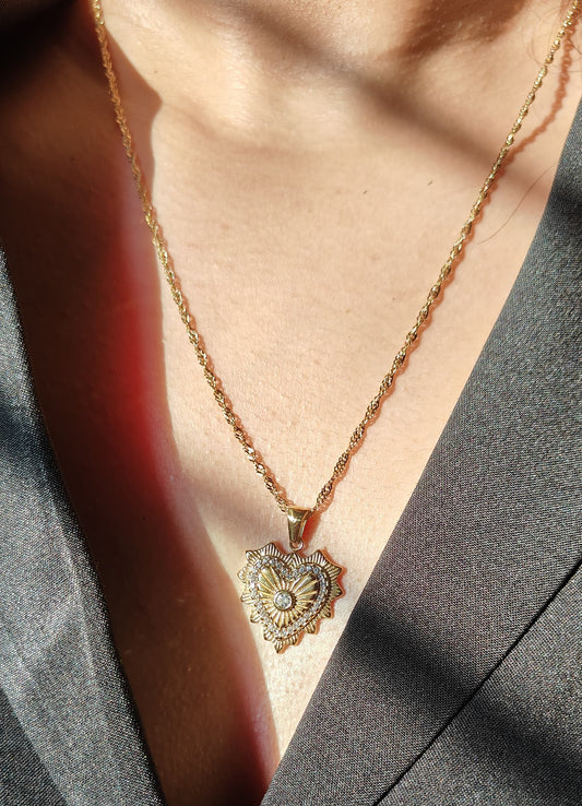 The Radiant Devotion Heart necklace