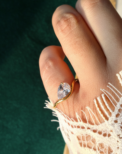 Serene Solitaire Ring (Pinky ring)